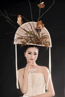 周依太阳城集团服装设计《素》细节